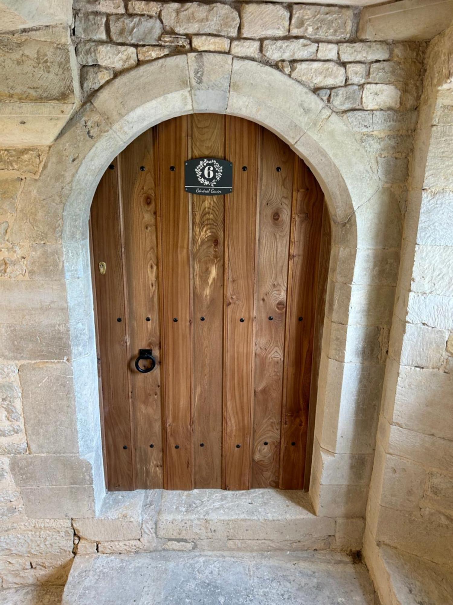Chateau De Franquetot & D Day Collins Museum Sainte-Mère-Église